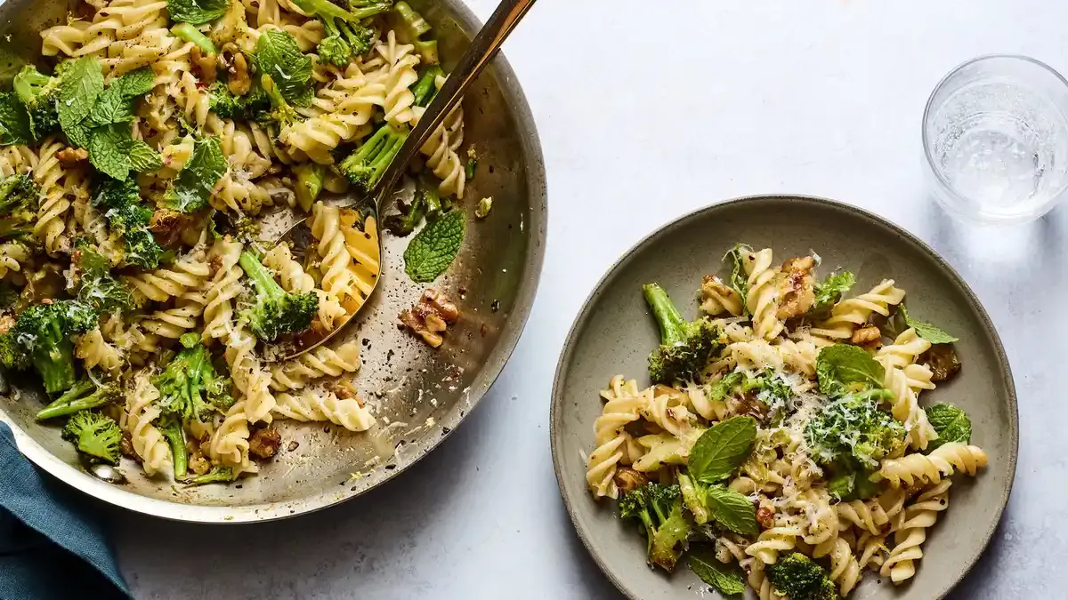 Blistered Broccoli Pasta With Walnuts, Pecorino and Mint