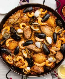 Grilled Paella Mixta (Mixed Paella With Chicken and Seafood)