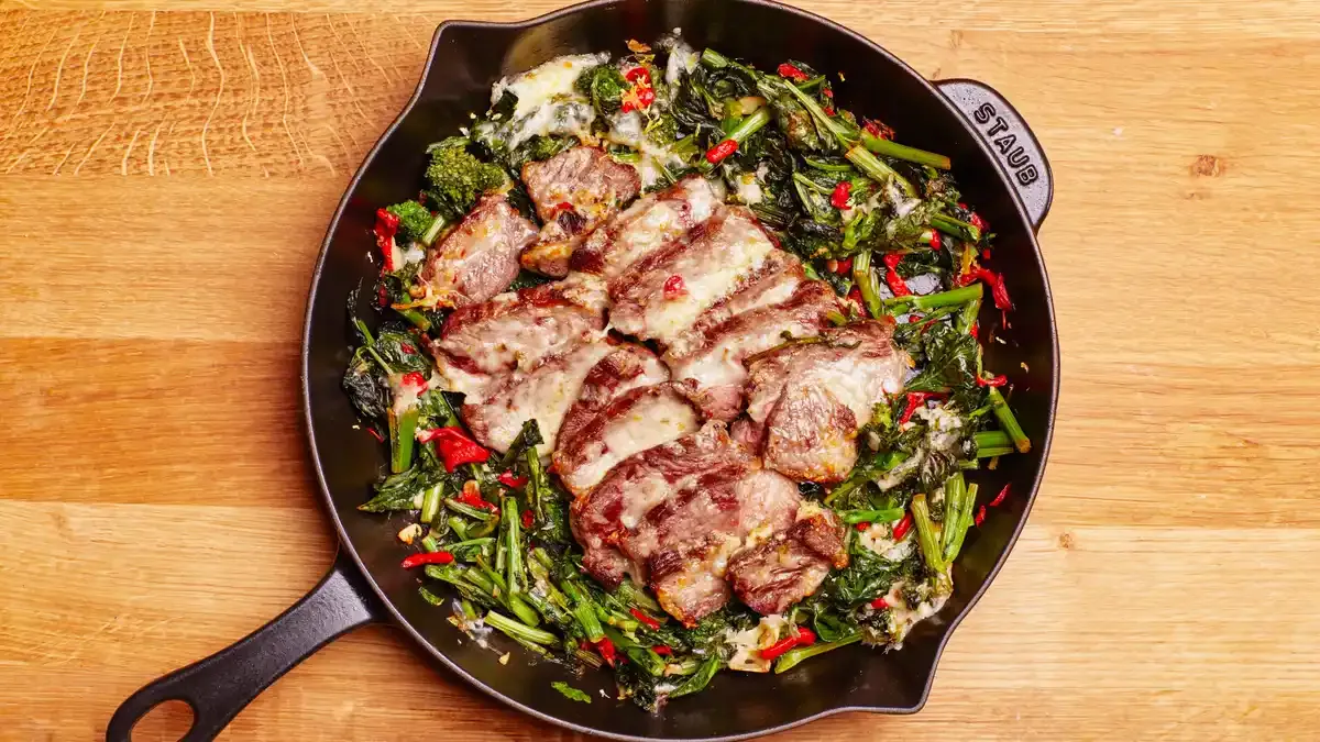 Skillet Cheesesteak With Broccoli Rabe