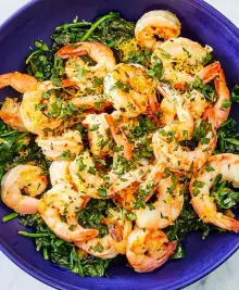 One-Pot Garlicky Shrimp & Spinach