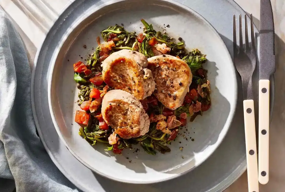 Pork Medallions with Prosciutto, Arugula, and Tomatoes