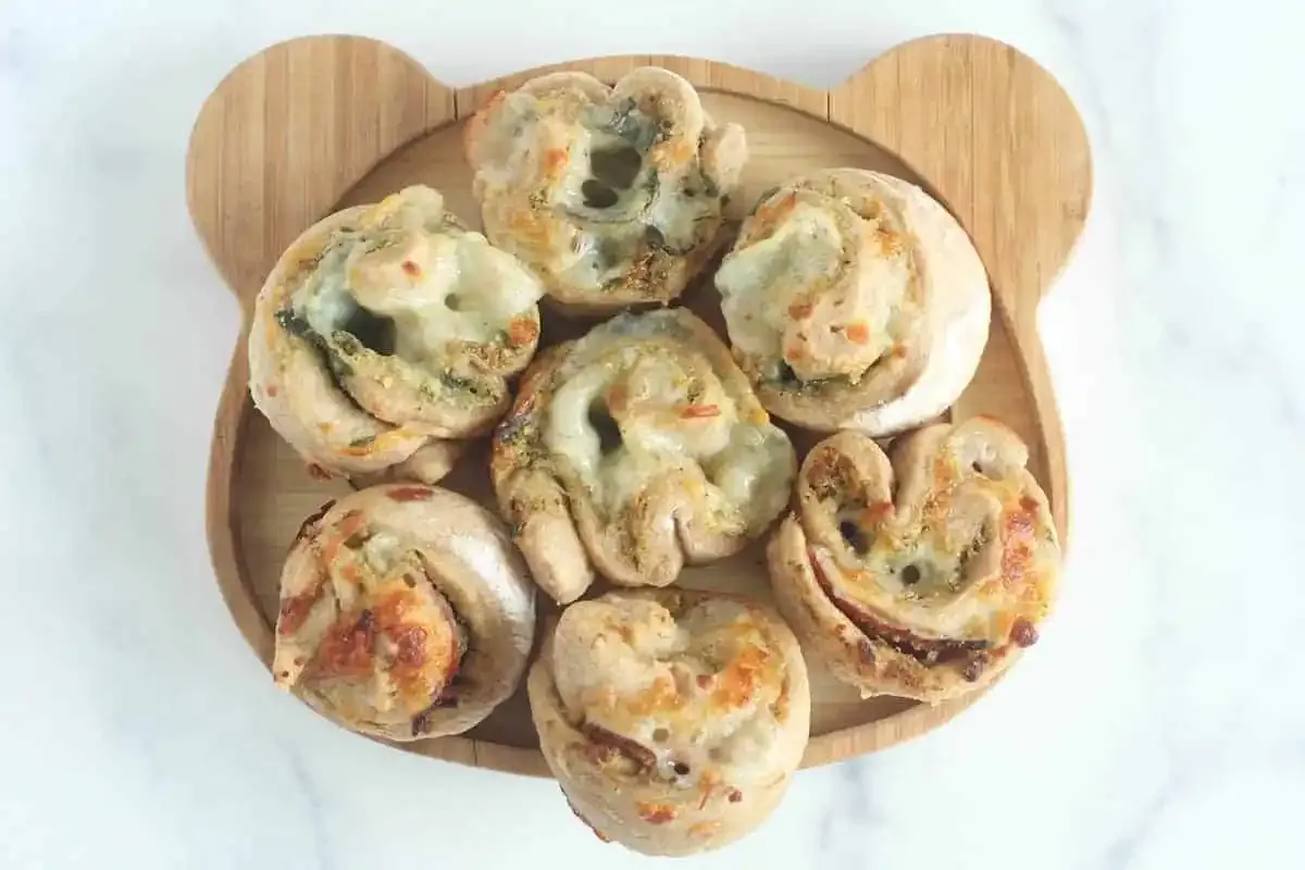 Homemade Pesto Pizza Rolls